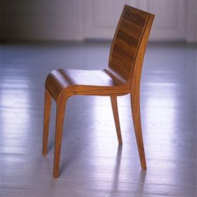 Prototype av en stol designet av Terje Meyer